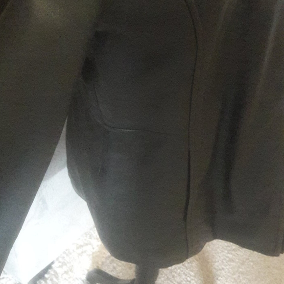 Ladies coat - Picture 4 of 16